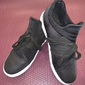 Steve Madden Lancer Sneakers